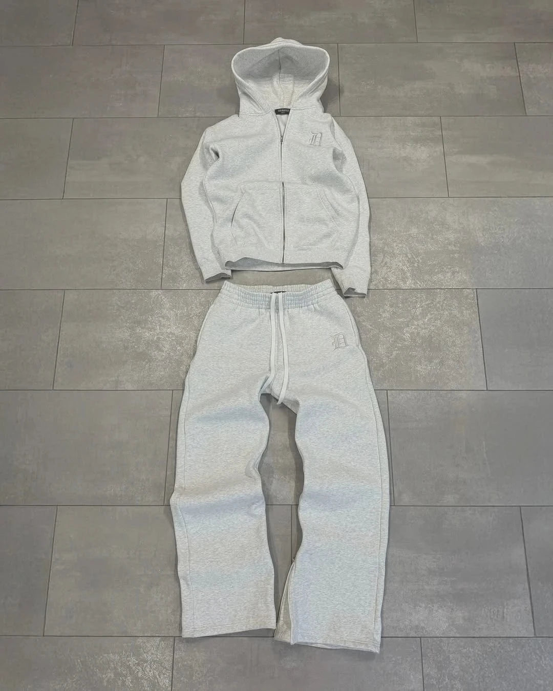 Ropa Y2K para hombre, sudaderas con capucha Harajuku, ropa de calle, pantalones de chándal góticos, conjunto de tendencias de moda, ropa deportiva de gran tamaño con patrón Retro bordado